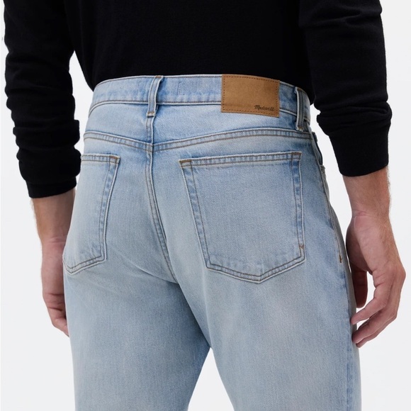 Madewell The Athletic 1991 Straight-Leg Jean Becklow Wash size 35/34 NWOT NR461 - Picture 5 of 13